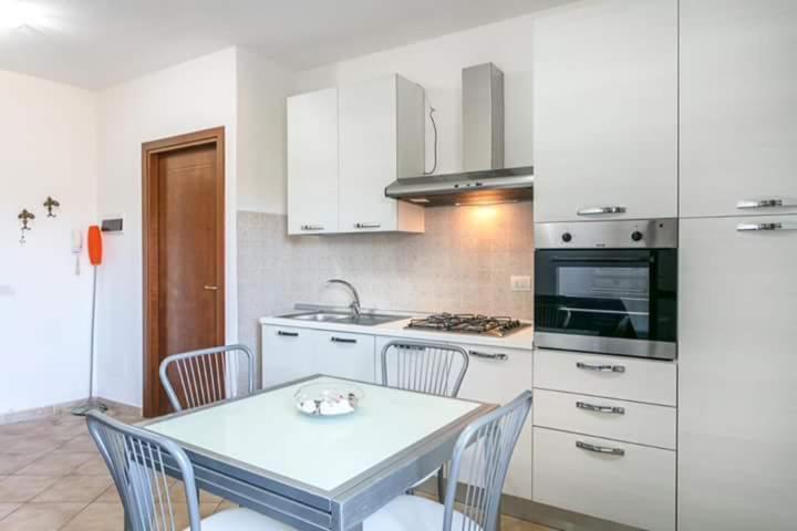 Casa Del Relax Apartment Олбия Екстериор снимка